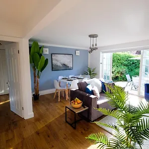  Apartment Riverwalk One United Kingdom